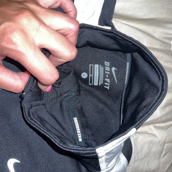 Nike pullover - Picture 3 of 3